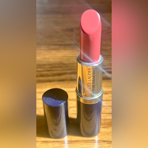 Estee Lauder Pure Color Envy Sculpting Lipstick - 420 Rebellious Rose, 0.12oz - Picture 2 of 4
